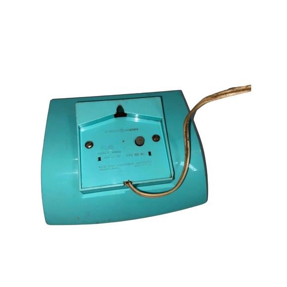 GE General Electric Turquoise Kitchen Wall Clock Decoration Only Does not Work - Picture 4 of 5
